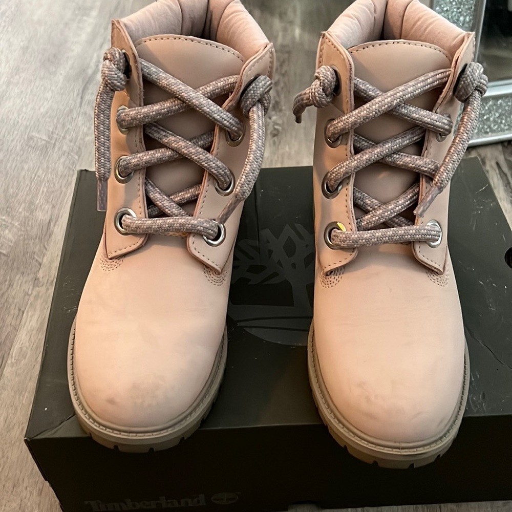Light pink timberland womens boots